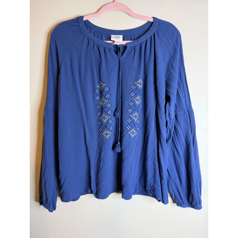 St Johns Bay Womens XL Blue Embroidered Peasant Blouse Rayon Western Cottagecore